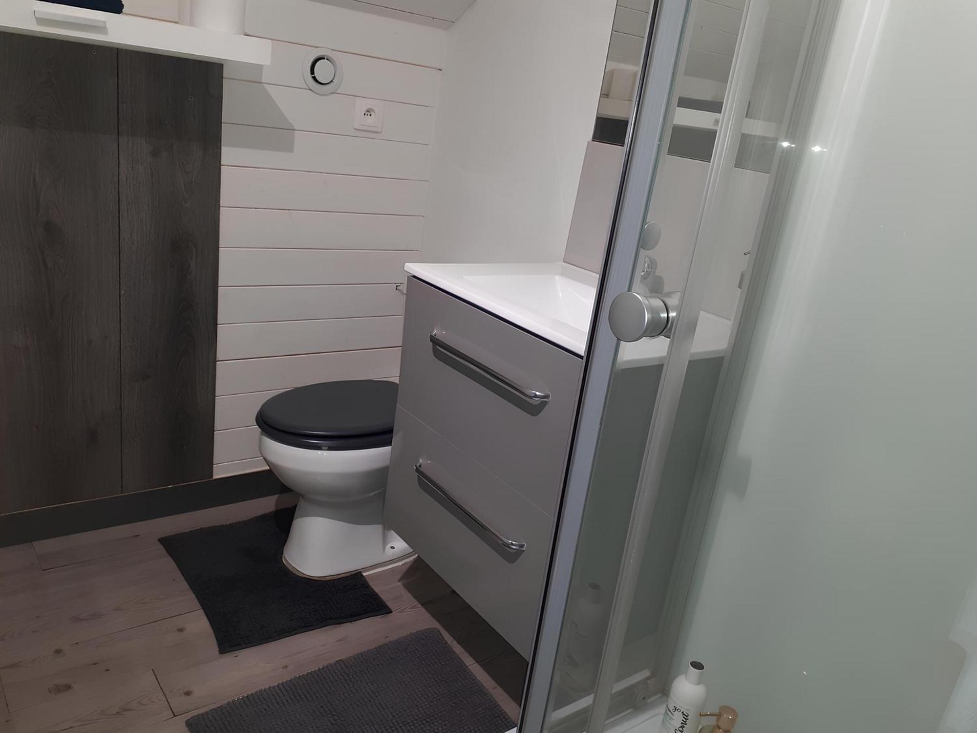 Studio Miraumont, Stationnement Gratuit, 5min Gare Amiens