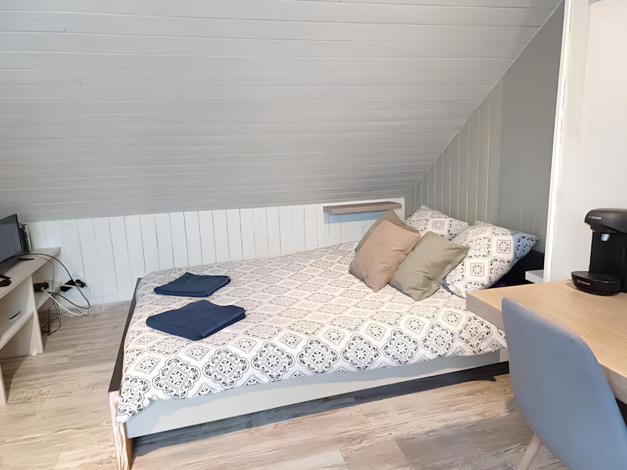 Apartment Studio Miraumont, Stationnement Gratuit, 5min Gare